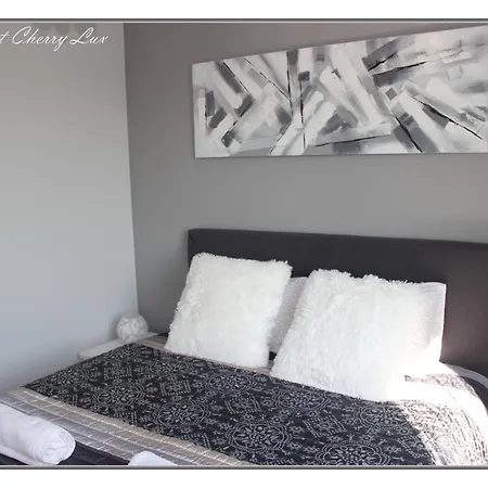 Cherry Lux Apartamento *